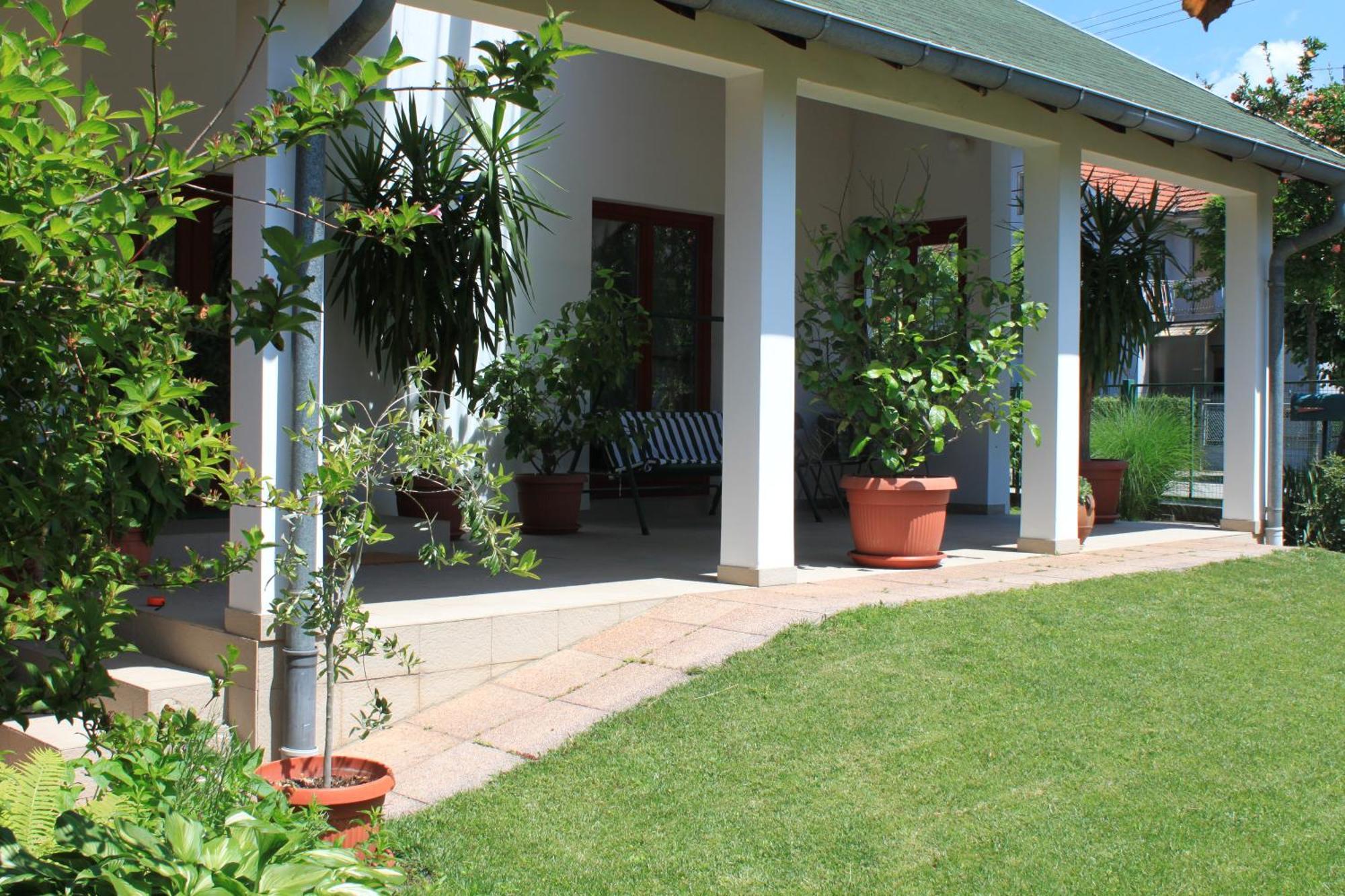 Boulevard Garden House - Free And Save Parking In The Locked Yard Ćuprija Exteriör bild